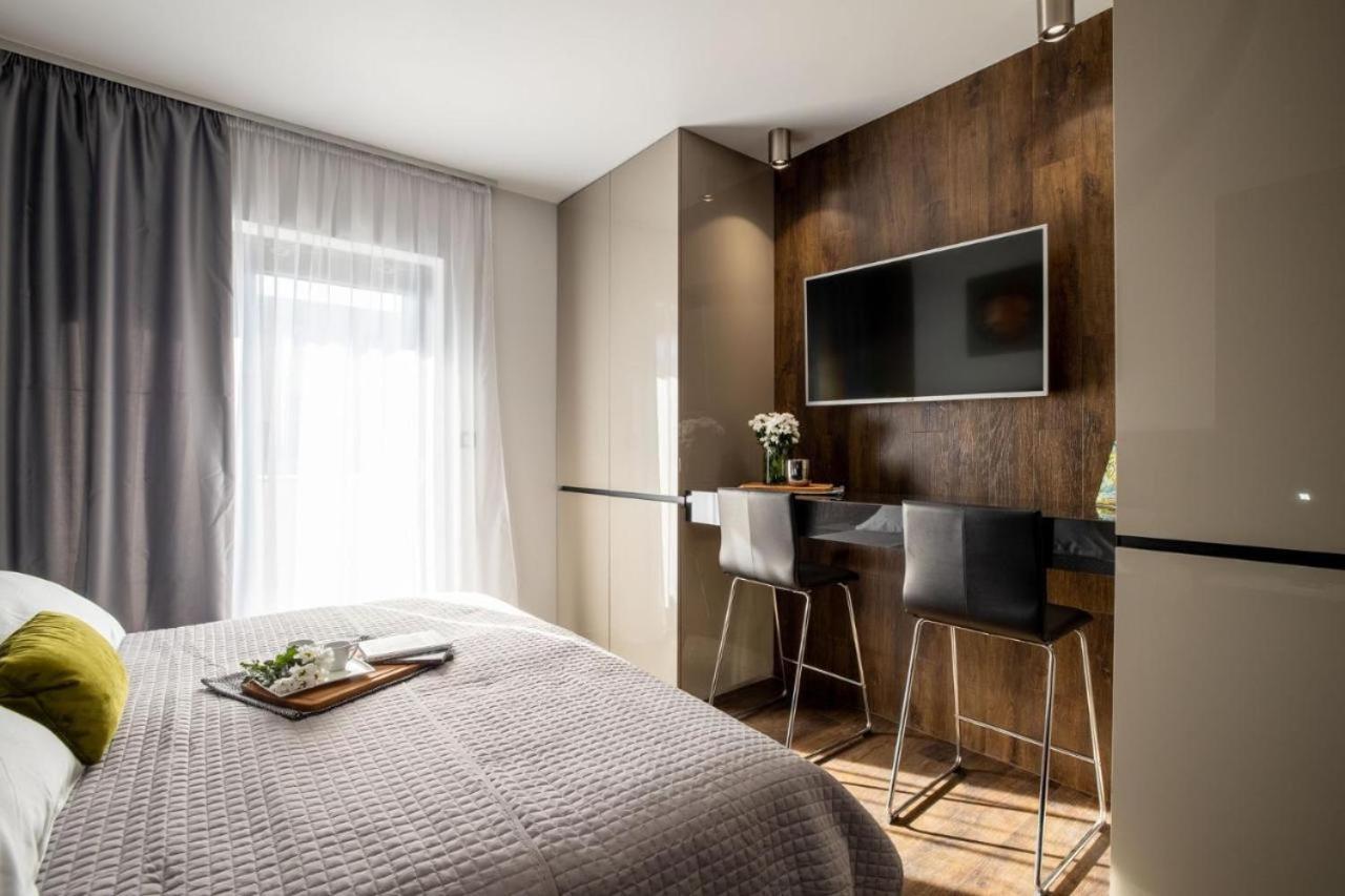 Roof 69 Rooms 斯普利特 外观 照片